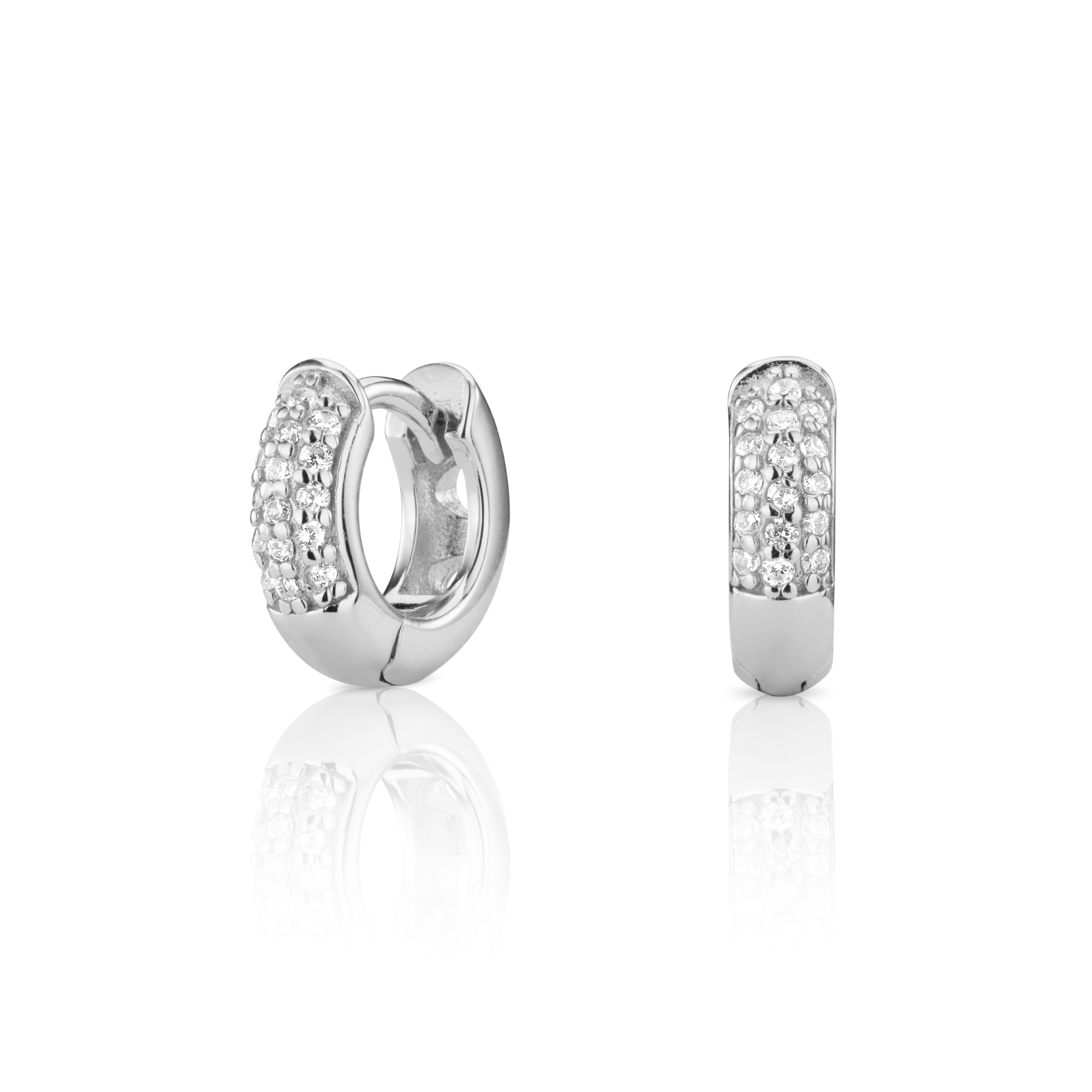 Capri Huggie Earring