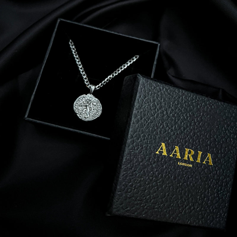 Aaria London Mens Lion Coin - Silver